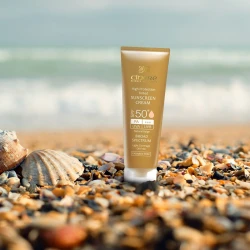 ضد آفتاب رنگی سینره SPF50 | Natural Beige