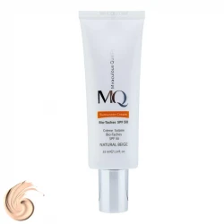 کرم ضدآفتاب رنگی ام کیو SPF50 مدل NATURAL BEIGE BIO TACHES مناسب انواع پوست، حجم 55 میلی‌لیتر