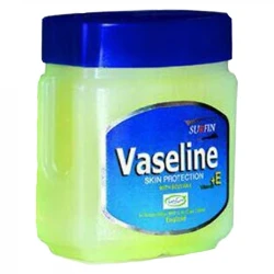 وازلین ویتامینه سورفین حجم 135 گرمی